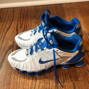 Nike shocks